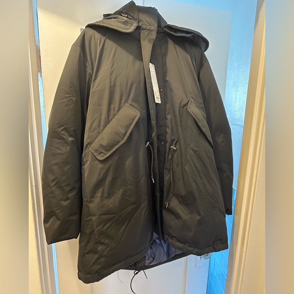 Uniqlo +J down short coat with hood